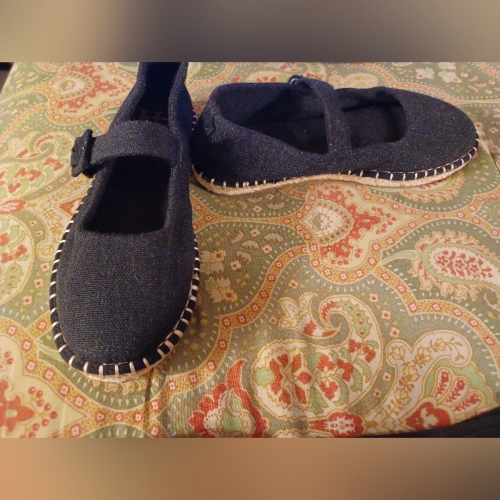 Haute Hippie 8 women's black flats Mary Jane Espadrilles textile shoes NEW